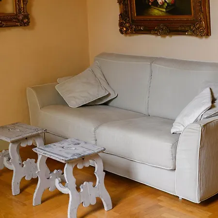 La Casa Degli Specchi Lägenhet